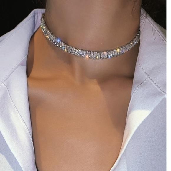 BAGUETTE 18K WHITE GOLD DIAMOND NECKLACE, NICE NECKLACE, CUTE NECKLACE - Picture 5 of 6